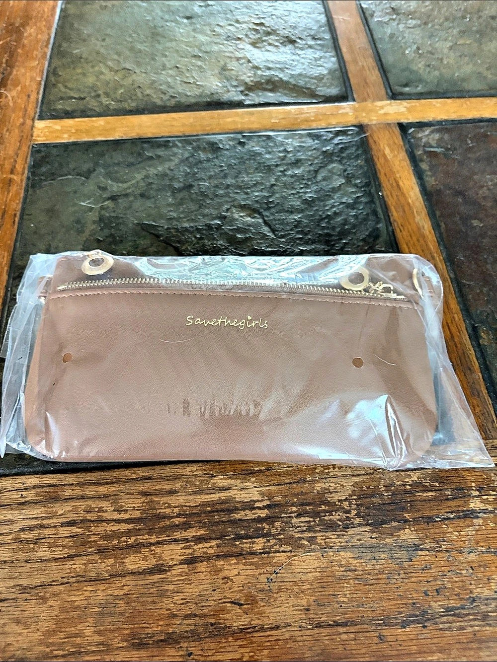Save the girls crossbody Bag in Brown NWT